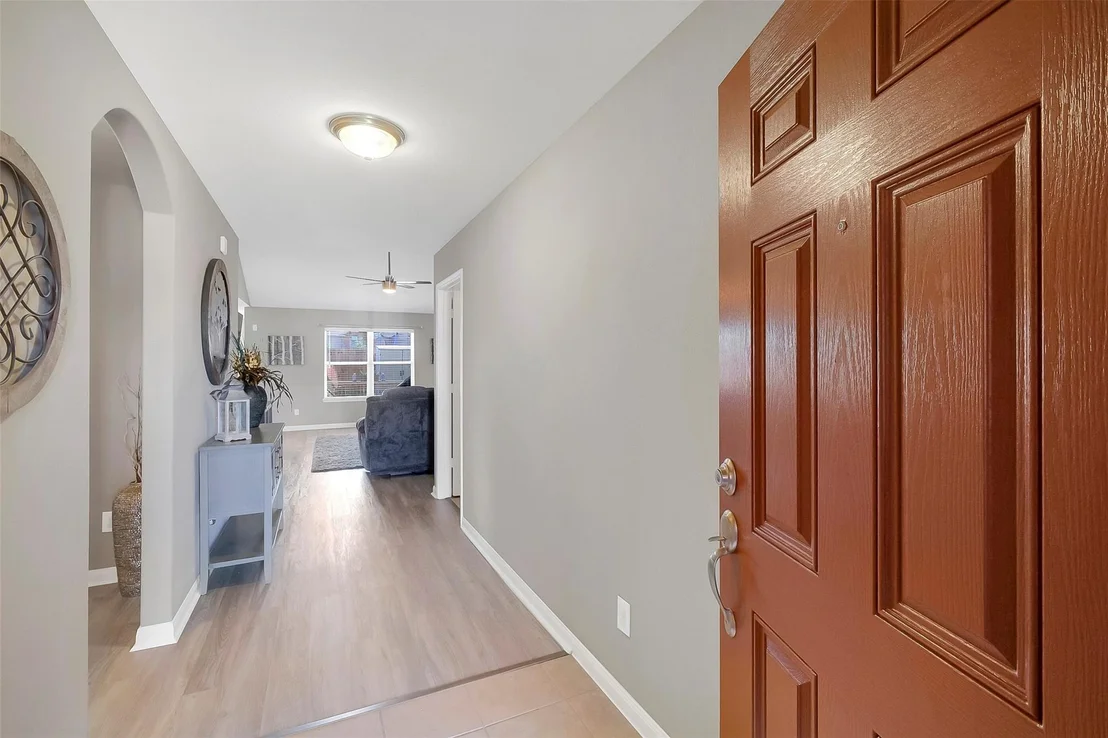 Photo of 9415 Gold Mountain Drive