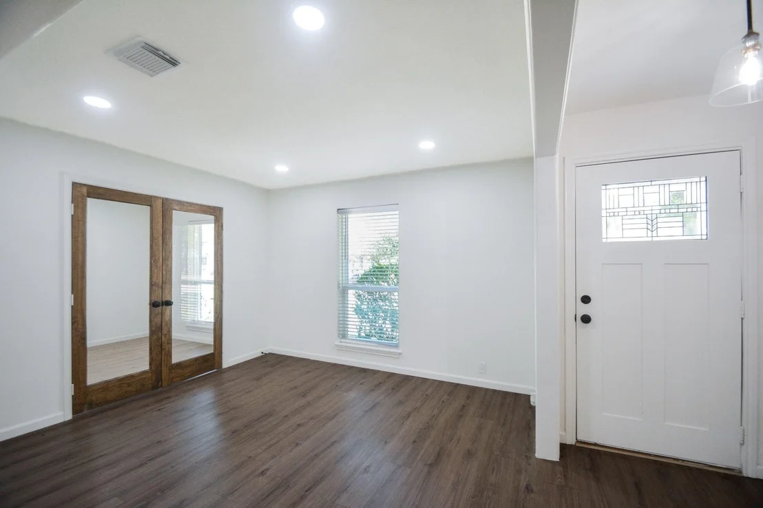 Photo of 9719 Springmont Drive