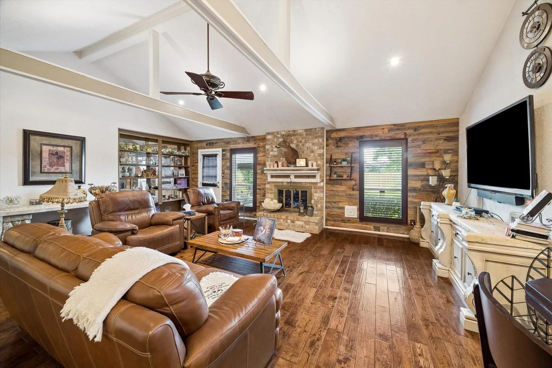 Photo of 5614 Green Timbers Drive