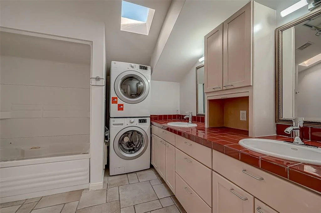 Photo of 2300 Driscoll