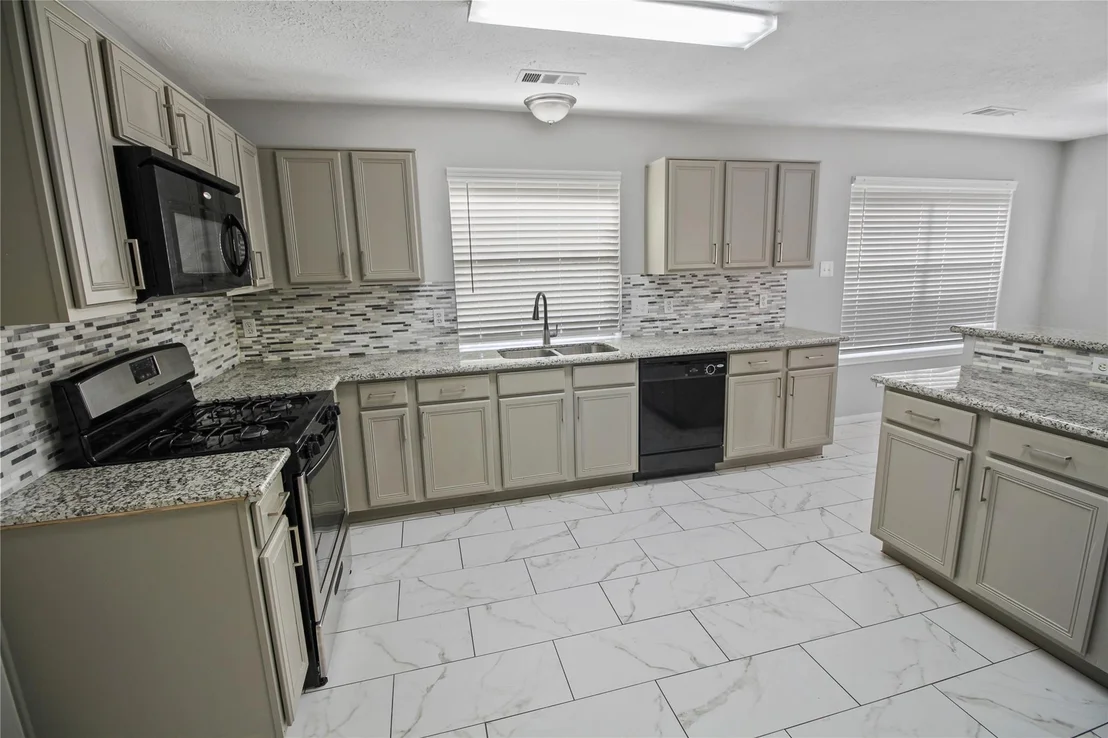 Photo of 20418 Cherry Haven Circle