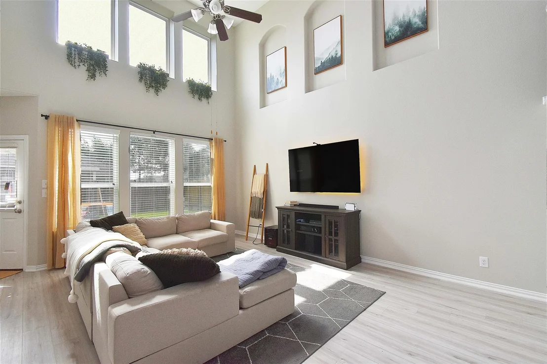 Photo of 9919 Silver Terrace Drive