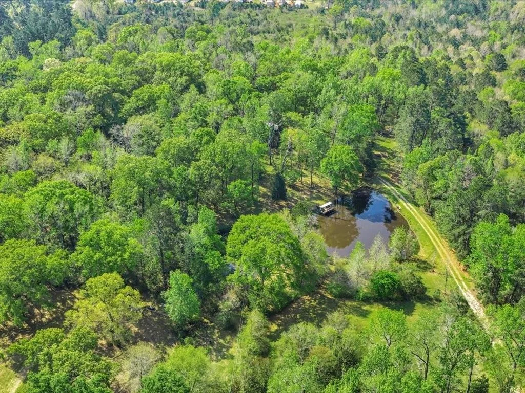 Photo of 235 County Barn Rd