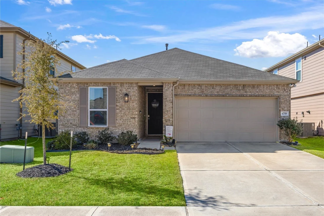 Photo of 6719 Waterbuck Trace
