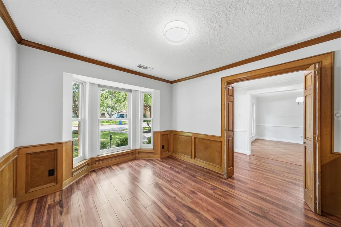 Photo of 12030 Laneview Drive