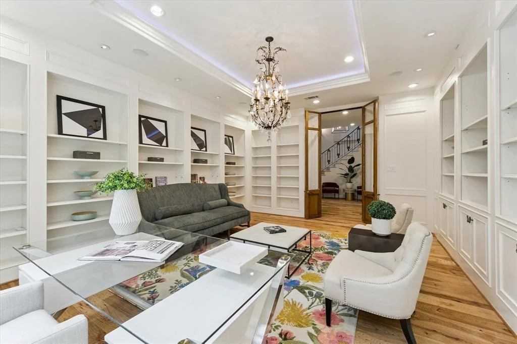 Photo of 5309 Cherokee Street