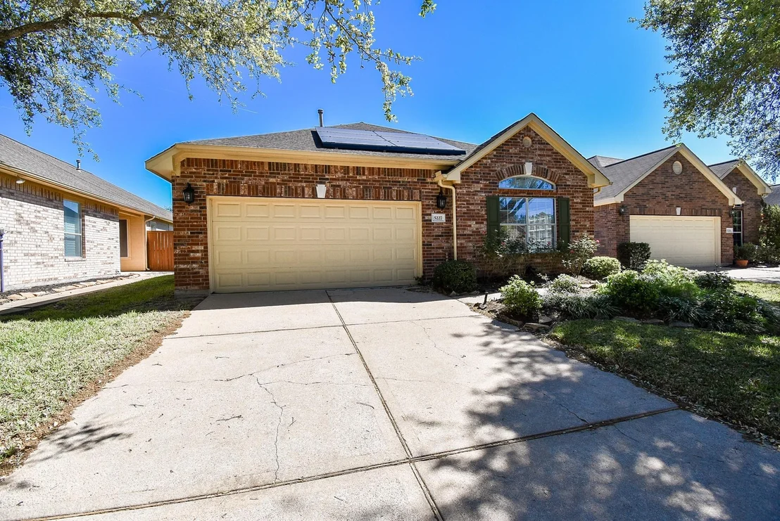 Photo of 5227 Sandyfields Lane