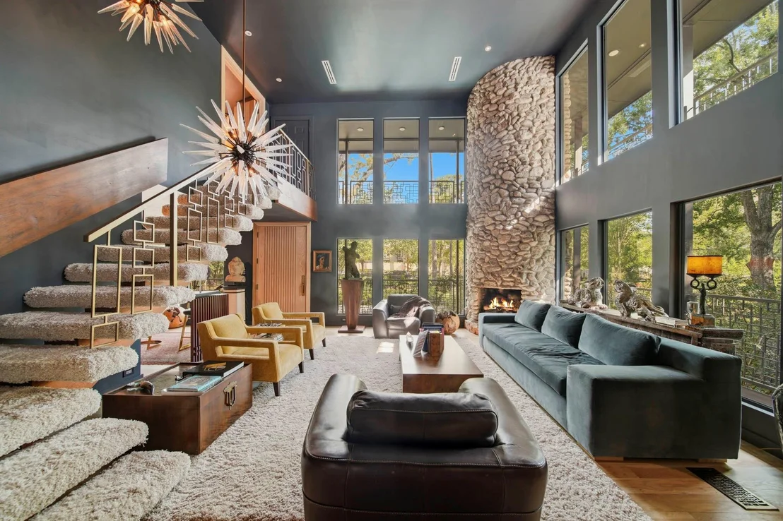 Photo of 203 Chimney Rock Road