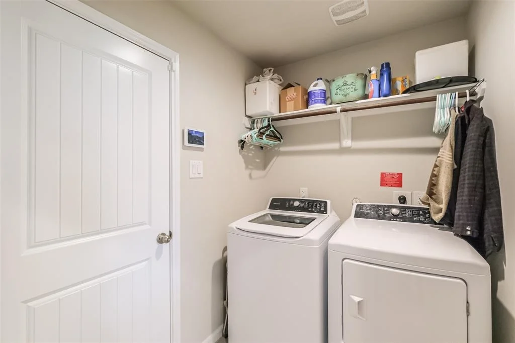 Photo of 9219 Hemlock Drive