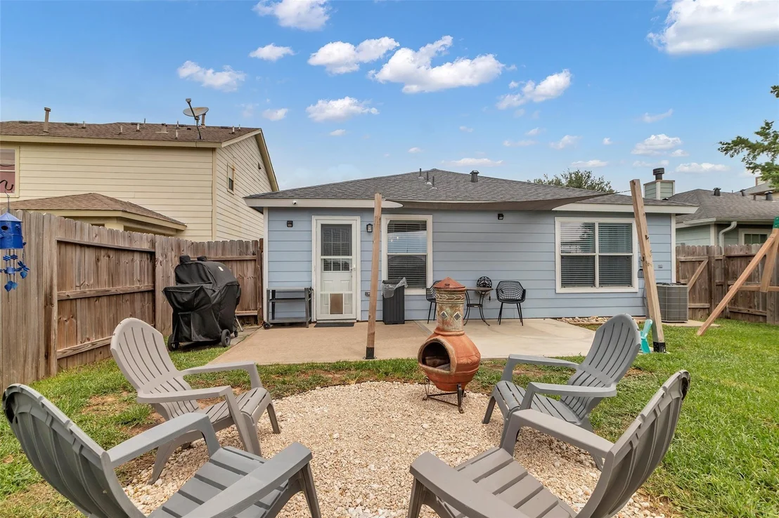 Photo of 11327 Log Cabin Lane