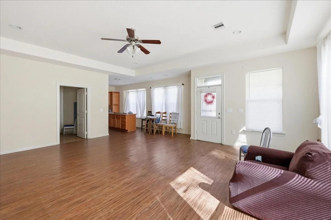 Photo of 3565 West Avenue