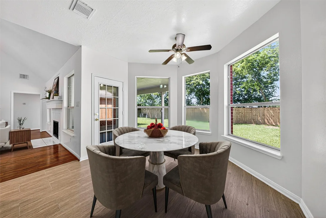 Photo of 13910 Sunset View Drive