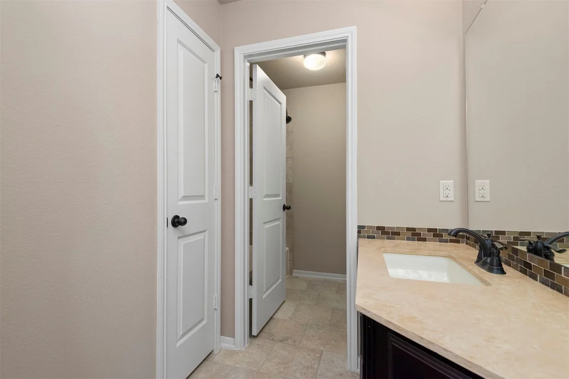 Photo of 1715 Laremont Bend Drive