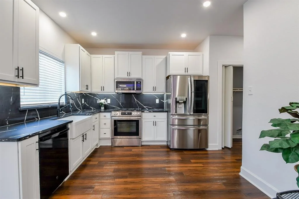 Photo of 15822 Land View Drive