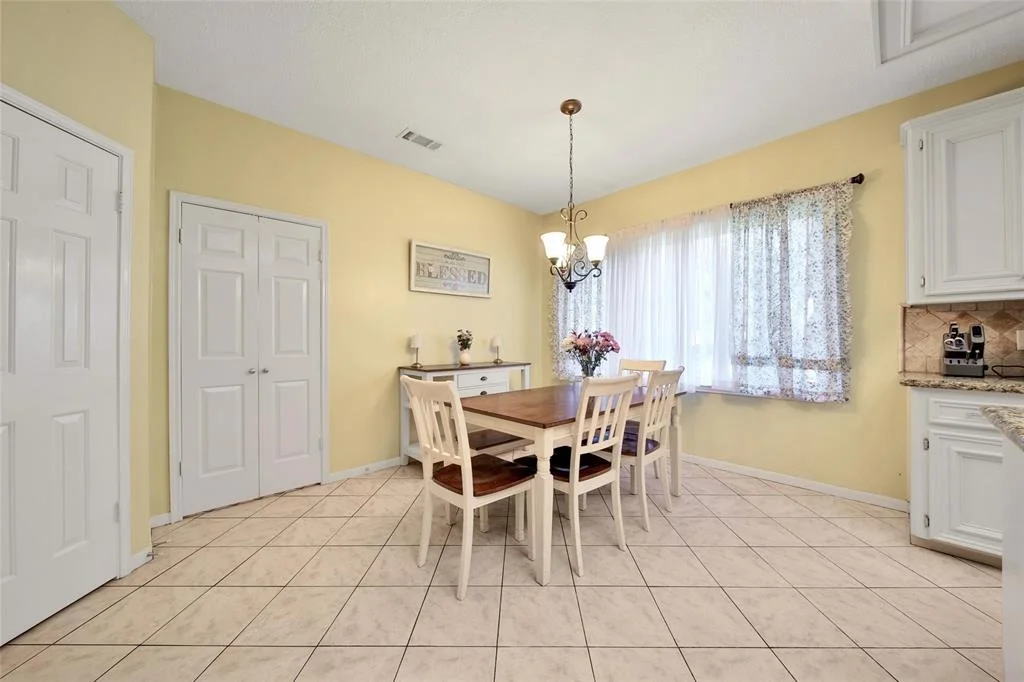 Photo of 16702 Avenfield Road