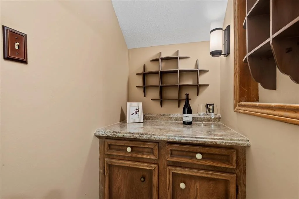 Photo of 18022 Longcliffe Drive
