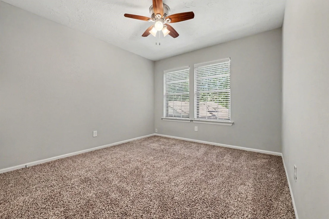 Photo of 34 E Wandering Oak Drive