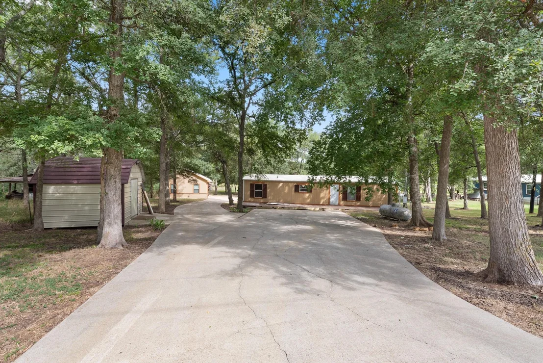 Photo of 1264 Matthews Way
