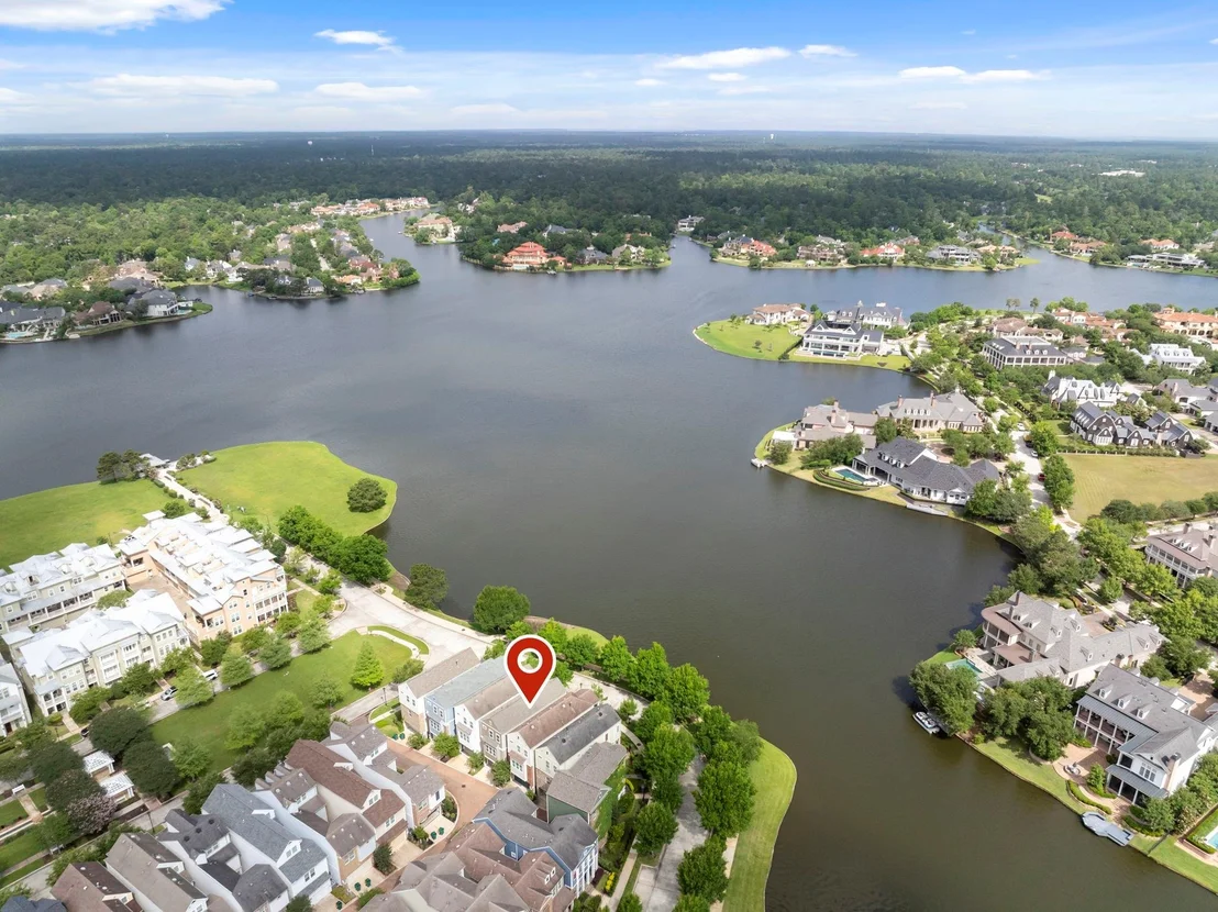 Photo of 262 Breezy Way