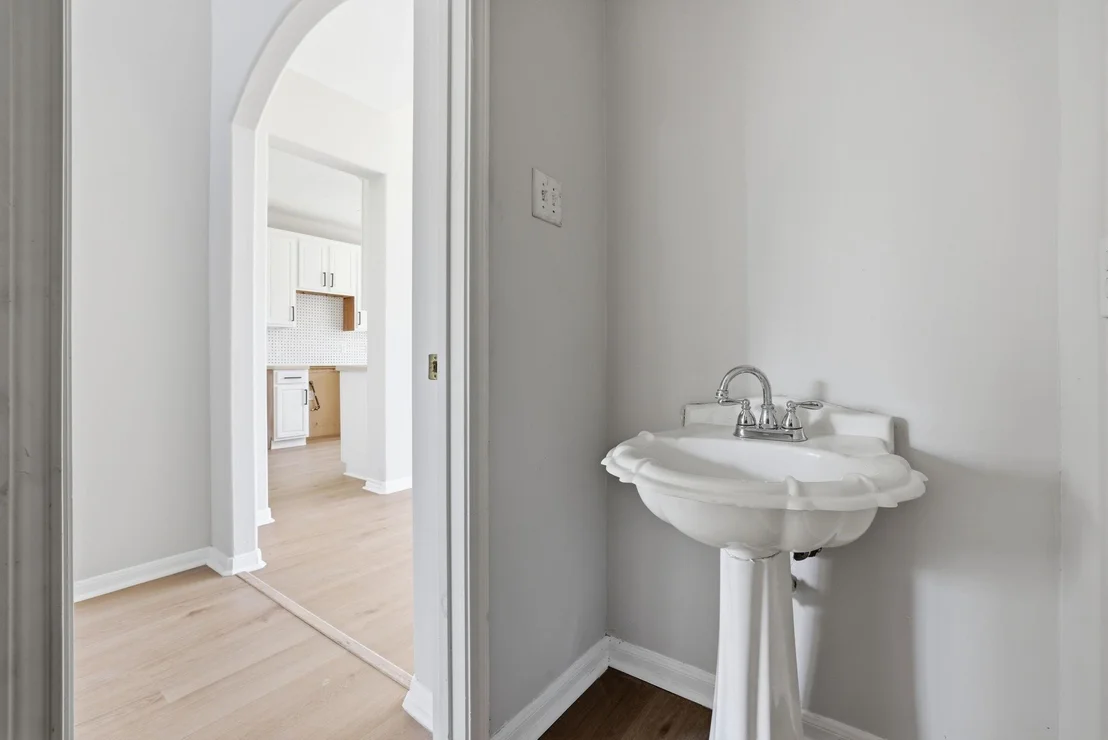 Photo of 3231 Edgewood Drive