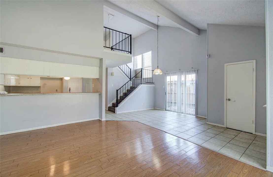 Photo of Unit D at 5618 Easthampton Drive
