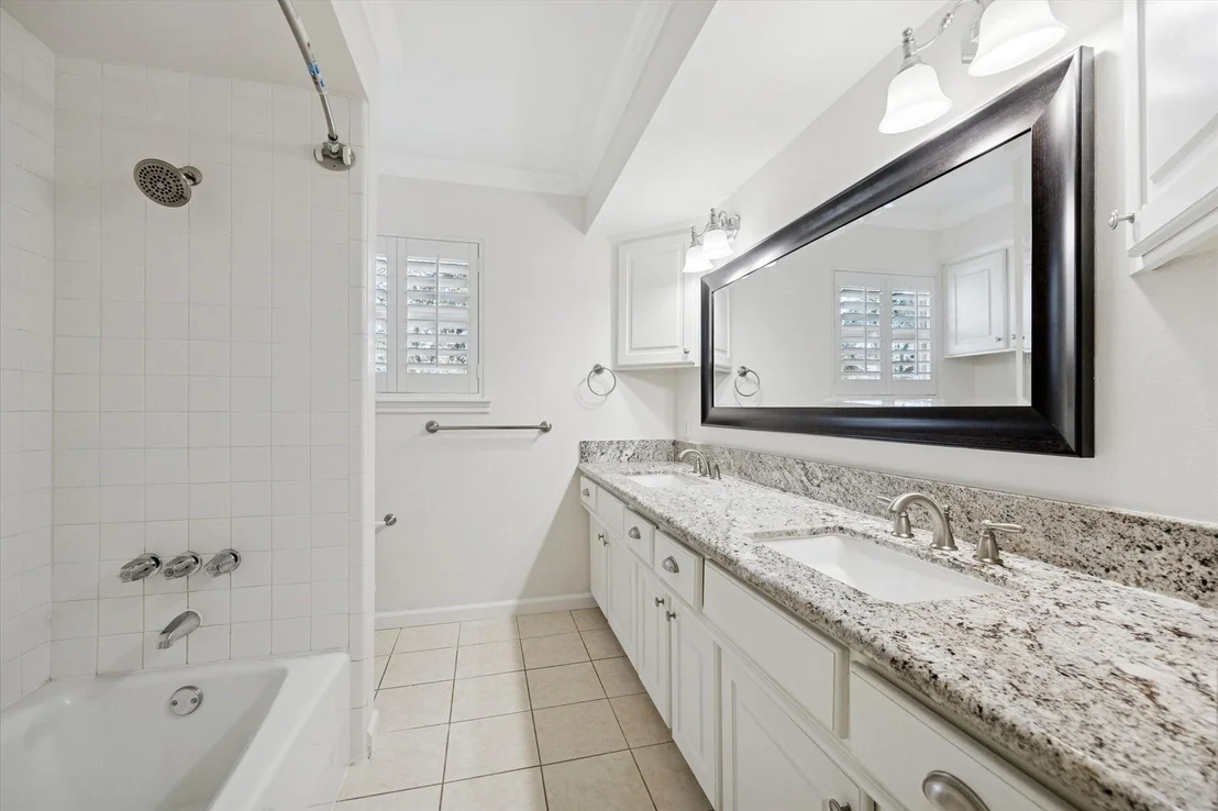 Photo of 727 Langwood Drive