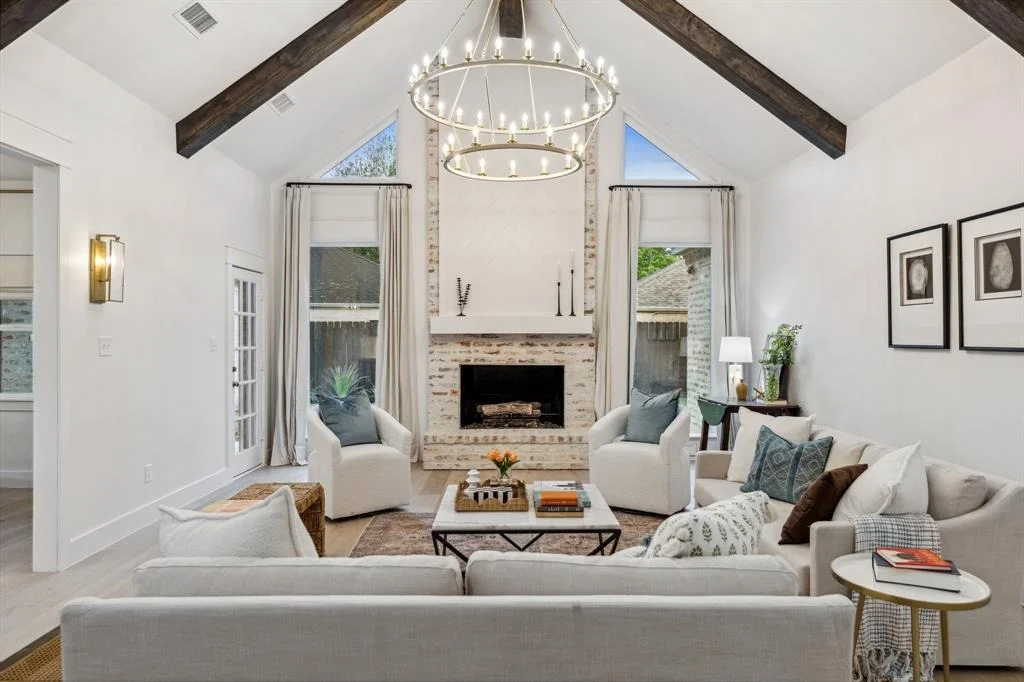 Photo of 407 Sandy Bluff