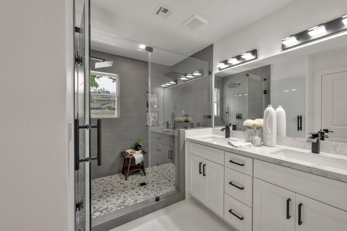 Photo of 3807 Midforest Drive