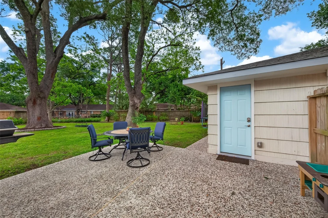 Photo of 5715 Claridge Drive