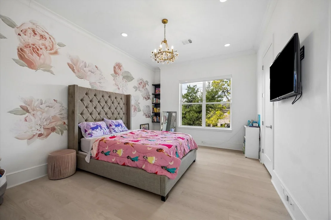 Photo of 4951 Valkeith Drive
