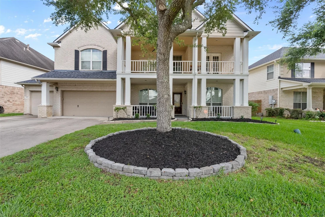 Photo of 1012 Walnut Pointe