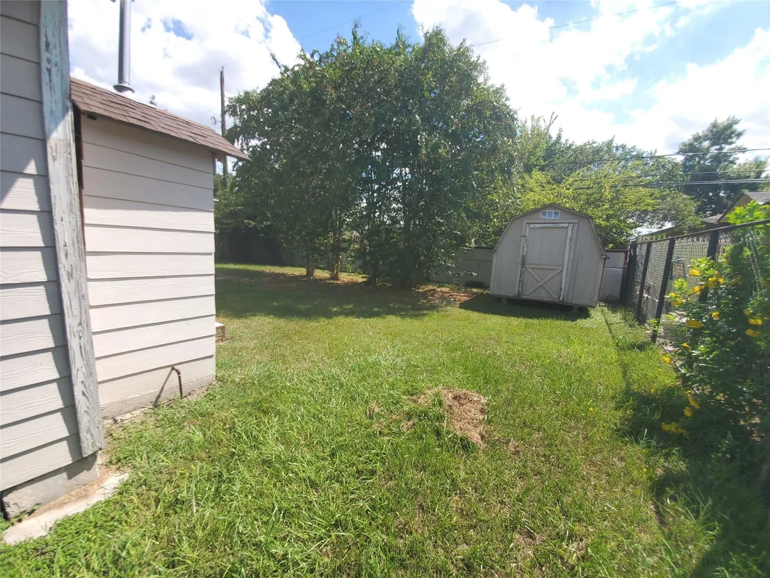 Photo of 9831 Bamboo Road