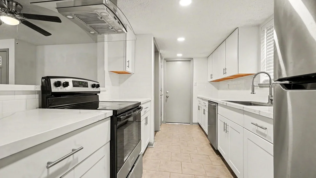 Photo of 23226 Low Ridge Road