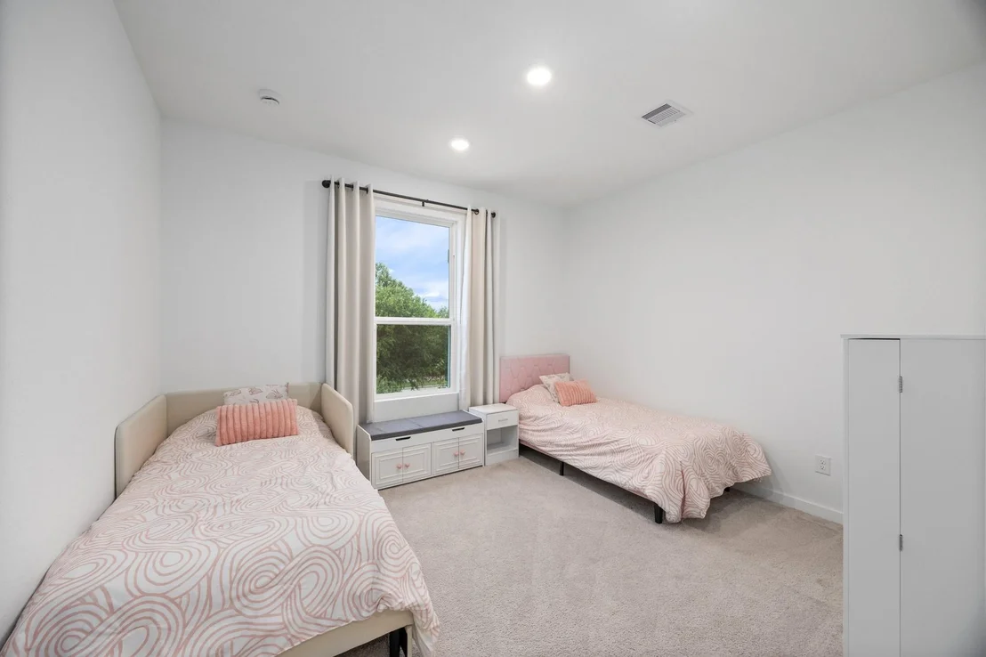 Photo of 15234 Kickapoo Cavern Drive