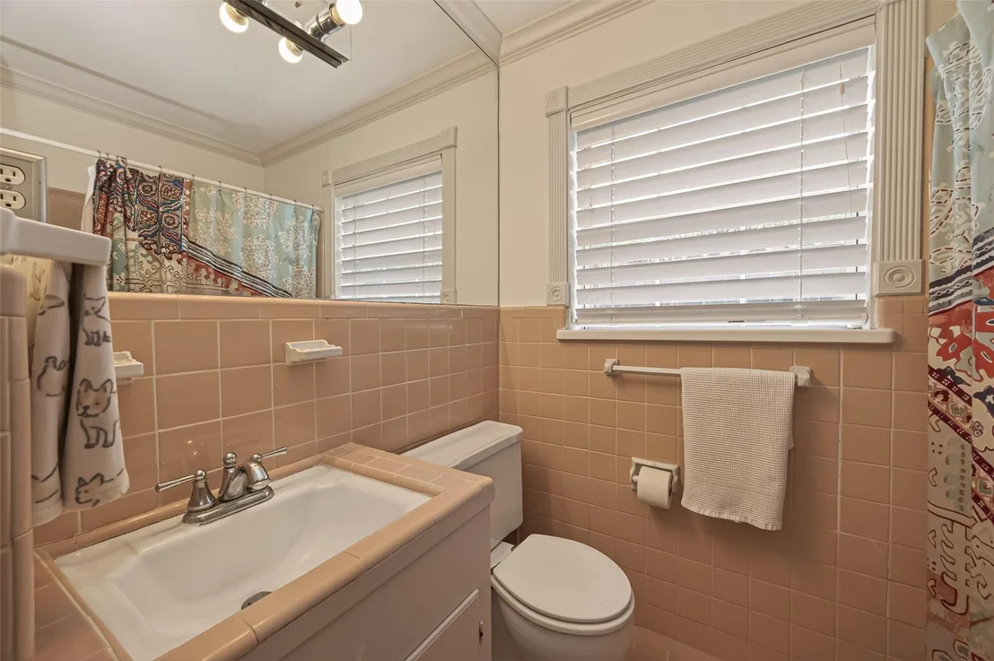 Photo of 10807 Oasis Drive