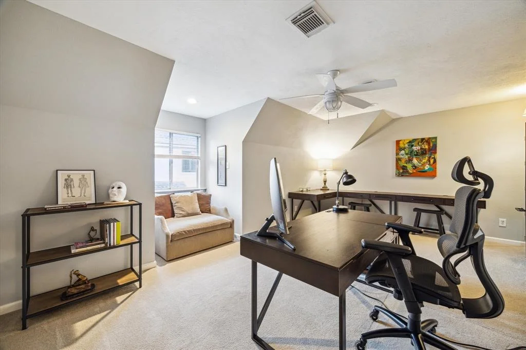 Photo of 6 Graceful Elm Court