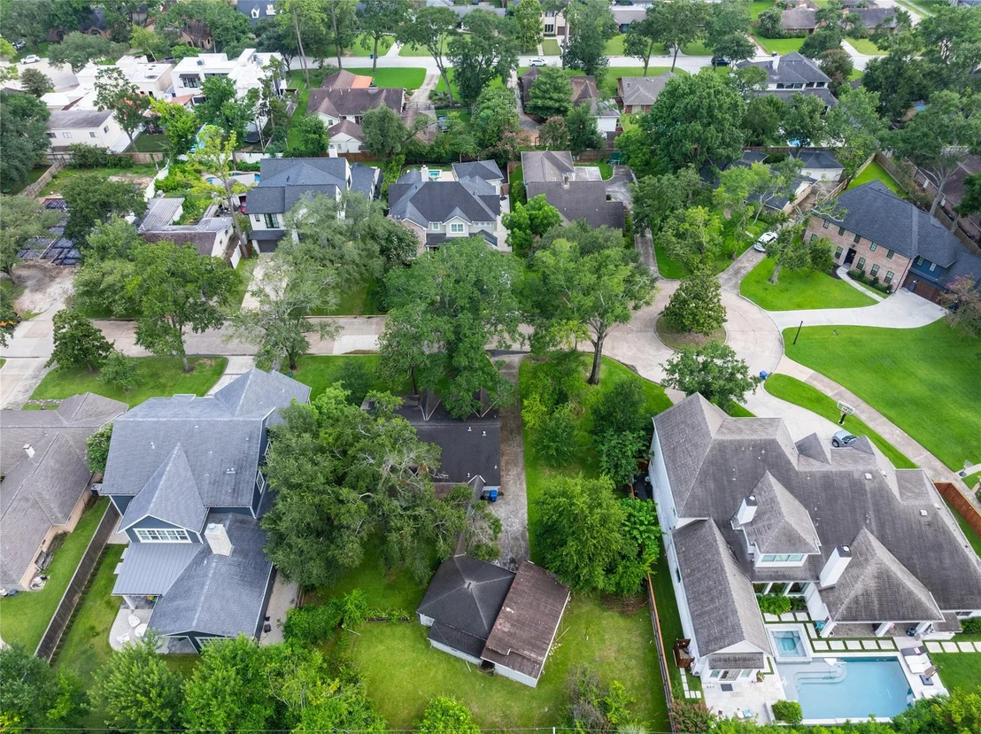 Photo of 8630 Cedarbrake Drive