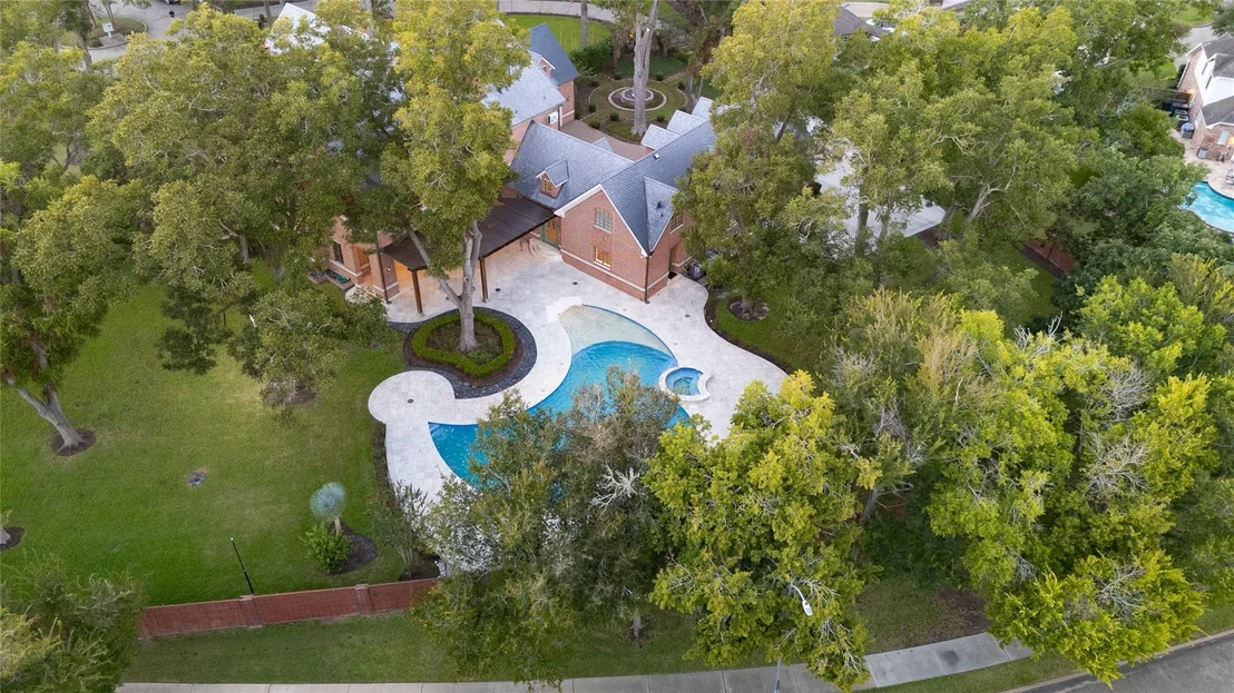 Photo of 1802 Forest Gate Circle