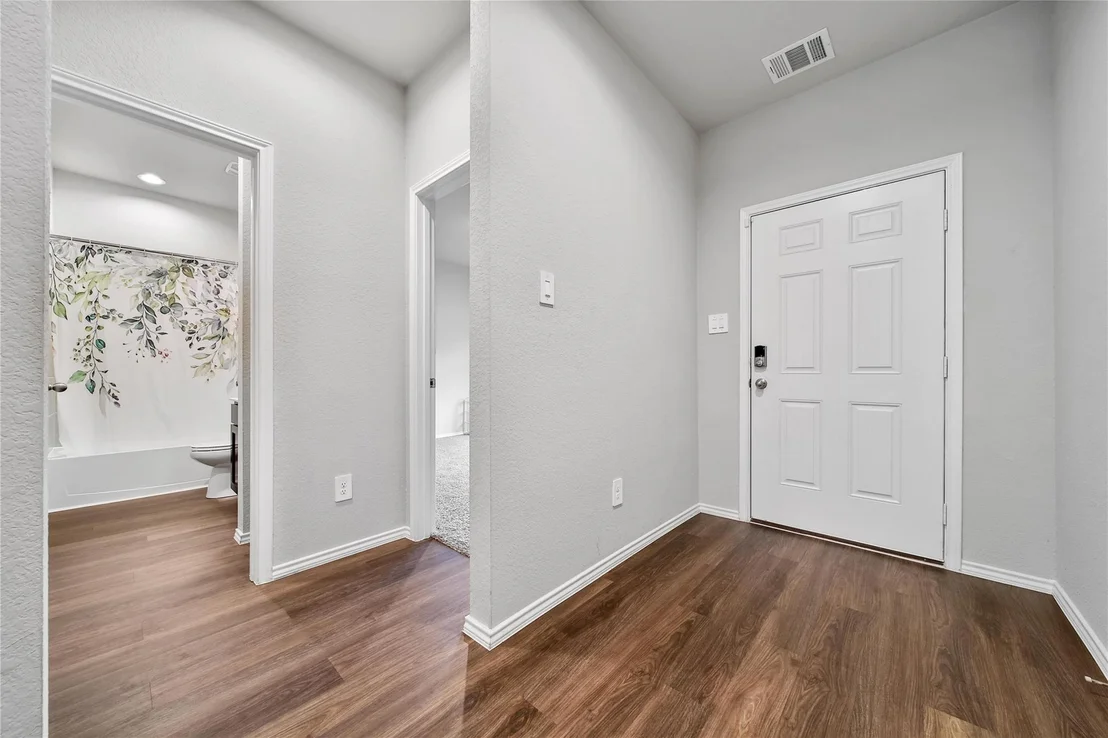 Photo of 2818 Roman Forest Boulevard