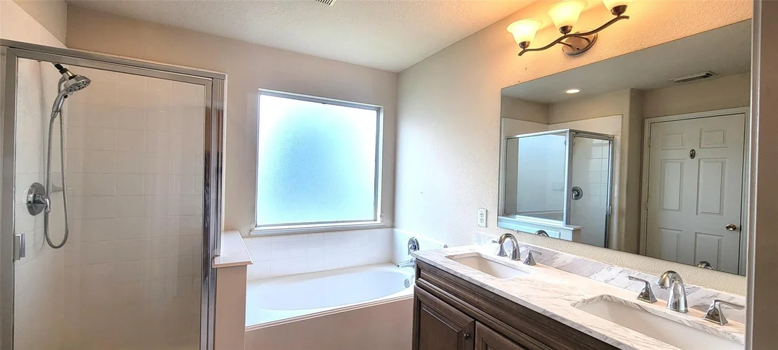 Photo of 12335 Landsdown Ridge Way