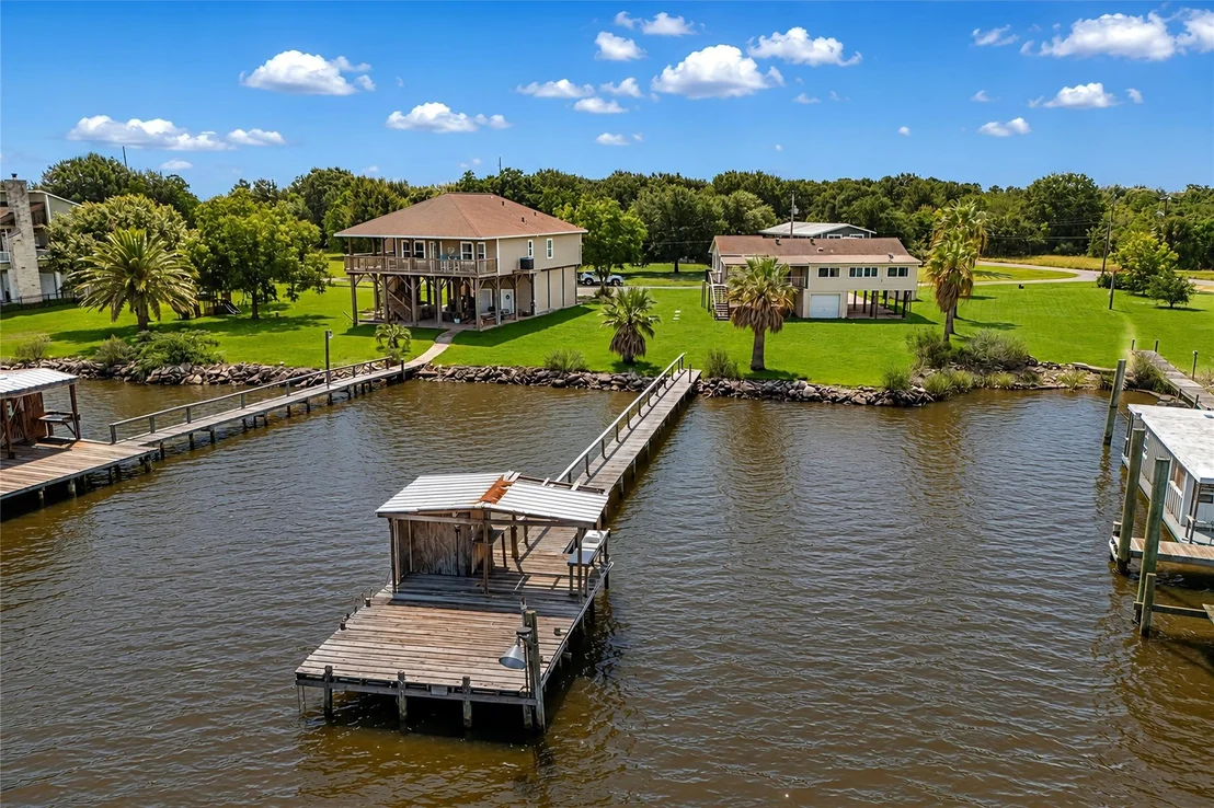 Photo of 8805 Harbour Drive