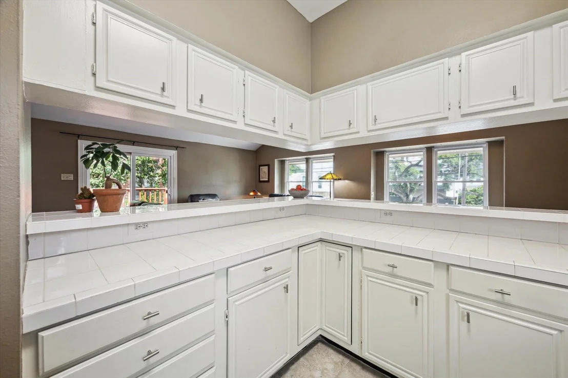 Photo of 1112 Jackson Boulevard