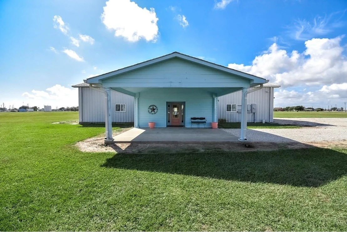 Photo of 1535 Bayview Drive