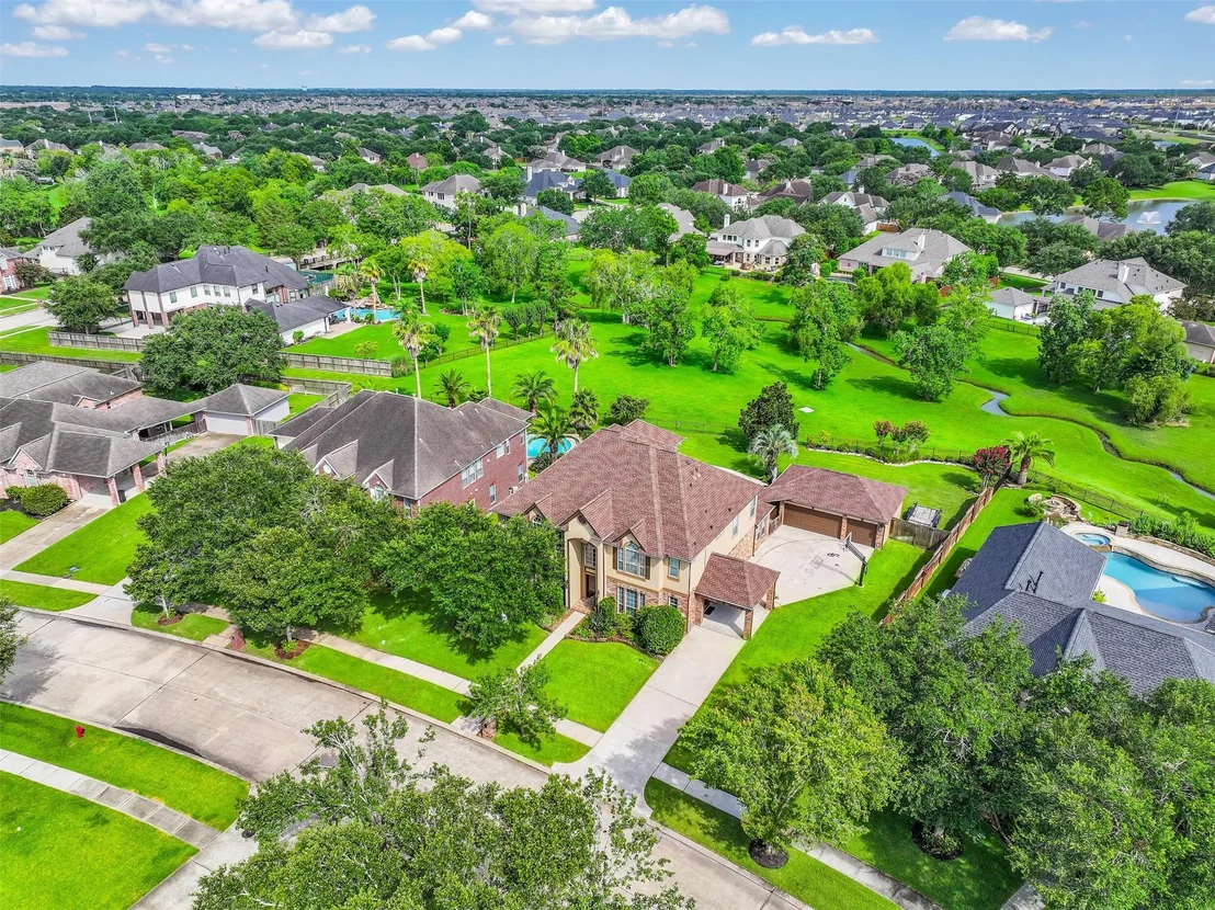 Photo of 1607 Cascade Falls Drive