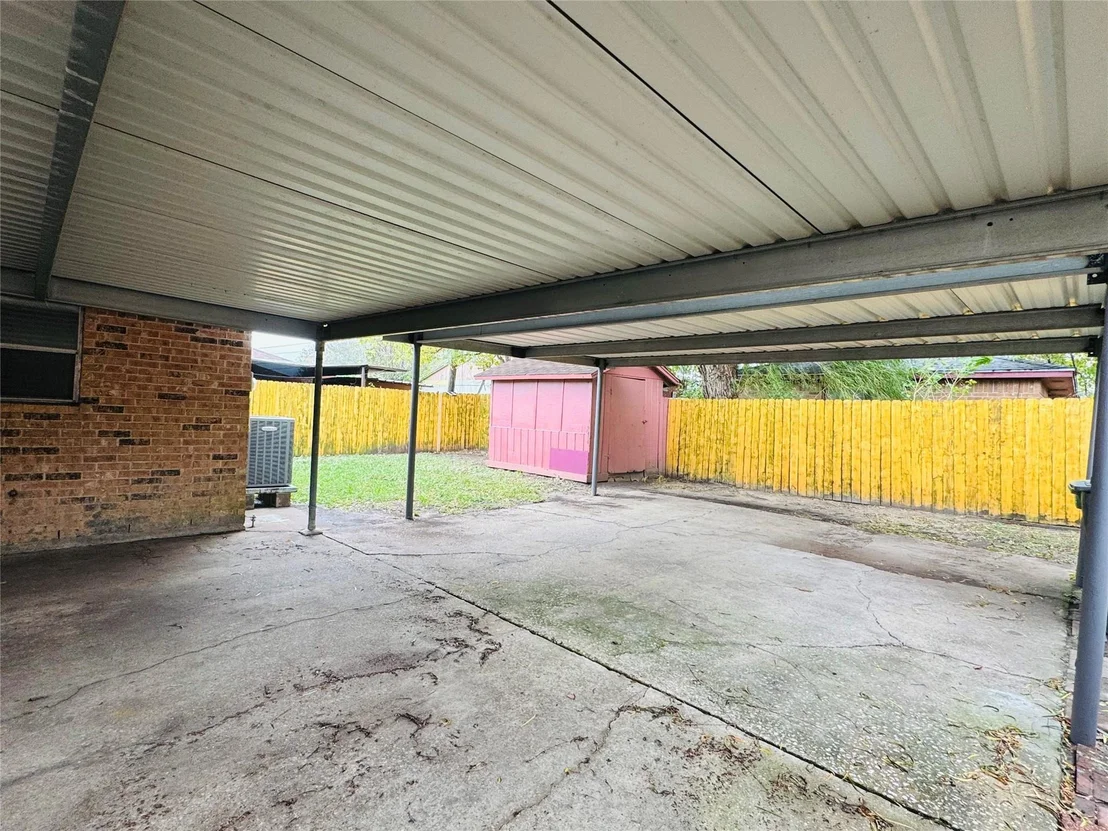 Photo of 8842 Barton Street