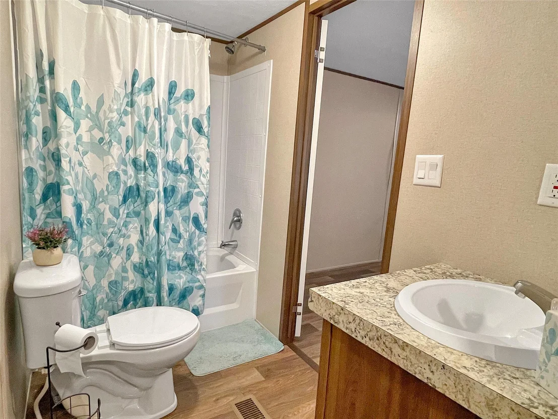 Photo of 228 Bluejay Drive