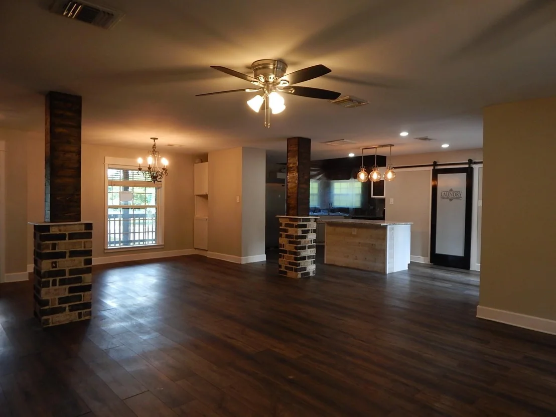 Photo of 615 River Plantation Drive