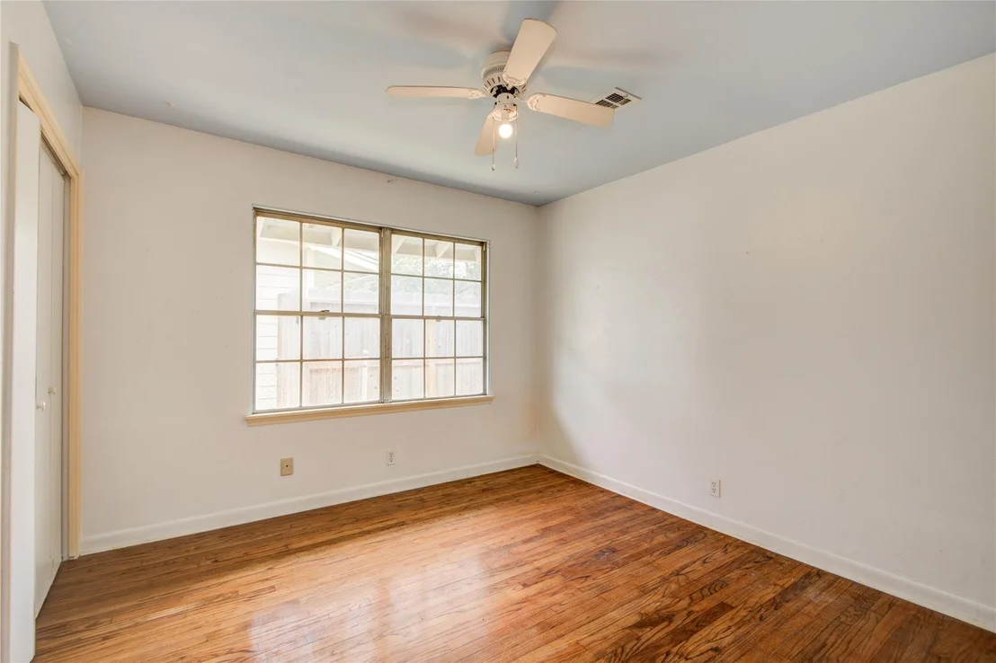 Photo of 4753 Redstart Street