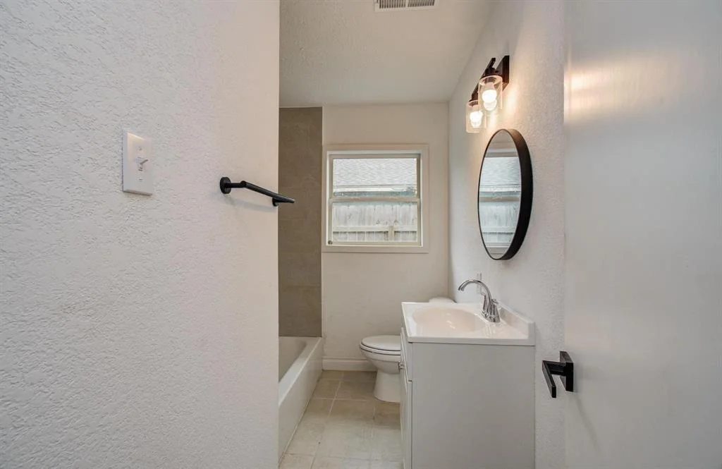 Photo of 2020 Vince Street