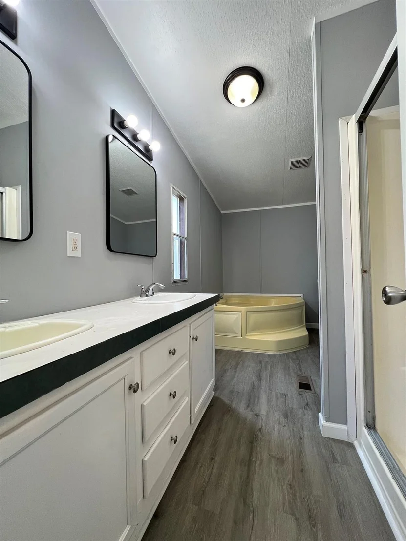 Photo of 16524 Desert Star Drive